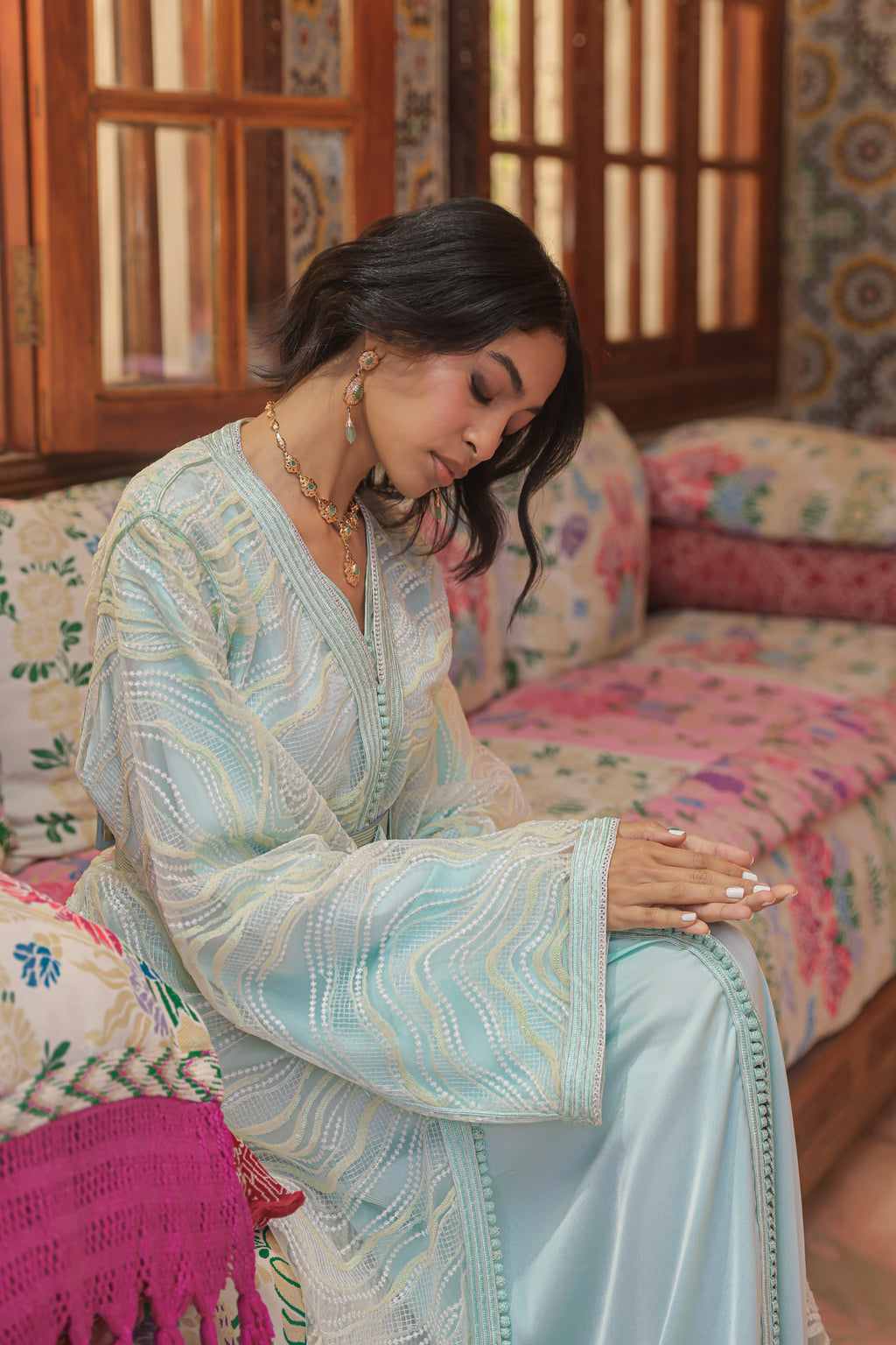 AMAL PEARL KAFTAN